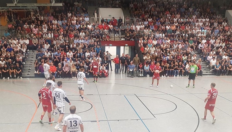 Handballfest in Baunatal: Eintracht schlägt sich gegen Kiel achtbar
